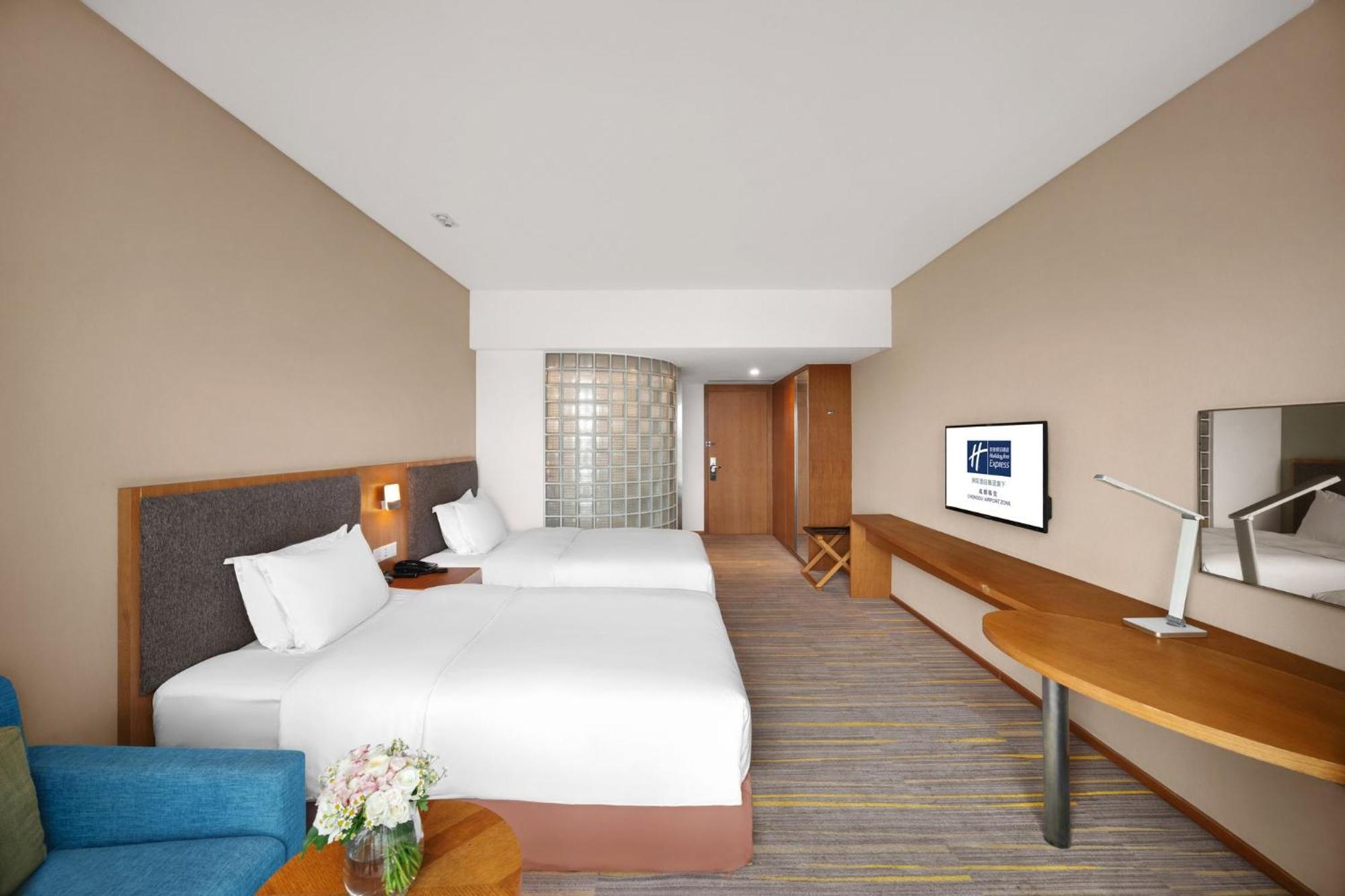 Holiday Inn Express Chengdu Airport Zone Free Shuttle From Shuangliu International Airport To Hotel ,Welcome Drink Eksteriør bilde