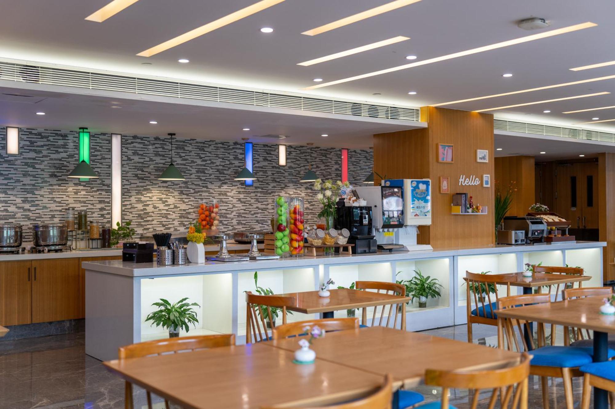 Holiday Inn Express Chengdu Airport Zone Free Shuttle From Shuangliu International Airport To Hotel ,Welcome Drink Eksteriør bilde